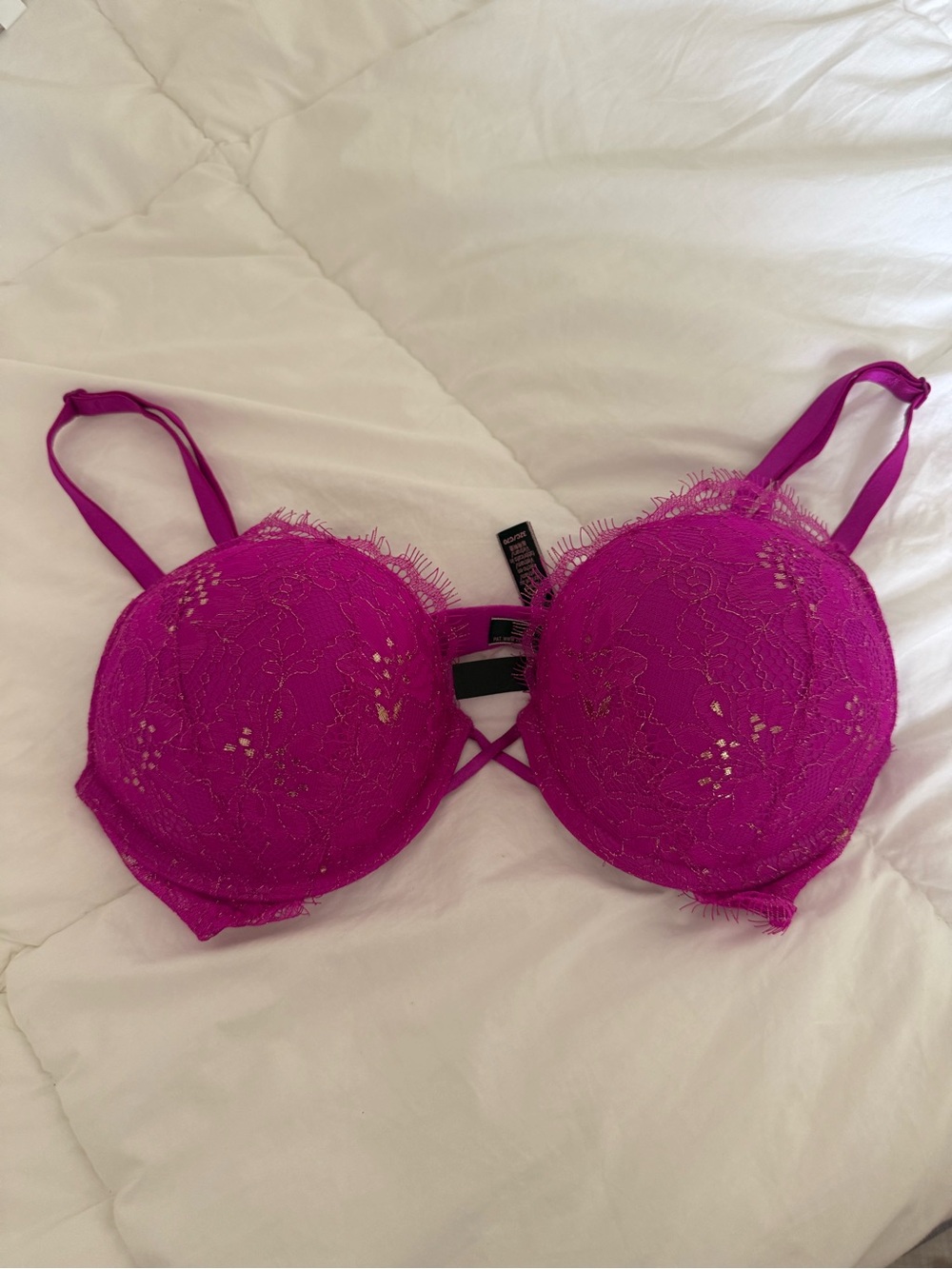 Victoria’s Secret Bombshell bra 32C